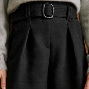 Sezane Rome Shorts Size 36 Elegant High Waist Black Women's Shorts